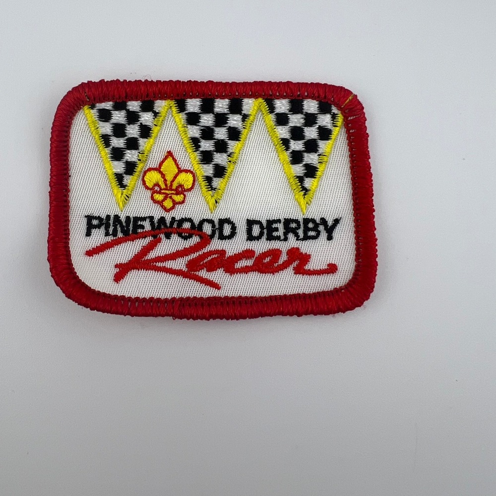 Pinewood Derby‎ Racer Patch Vintage Embroidered Scout Racing Badge